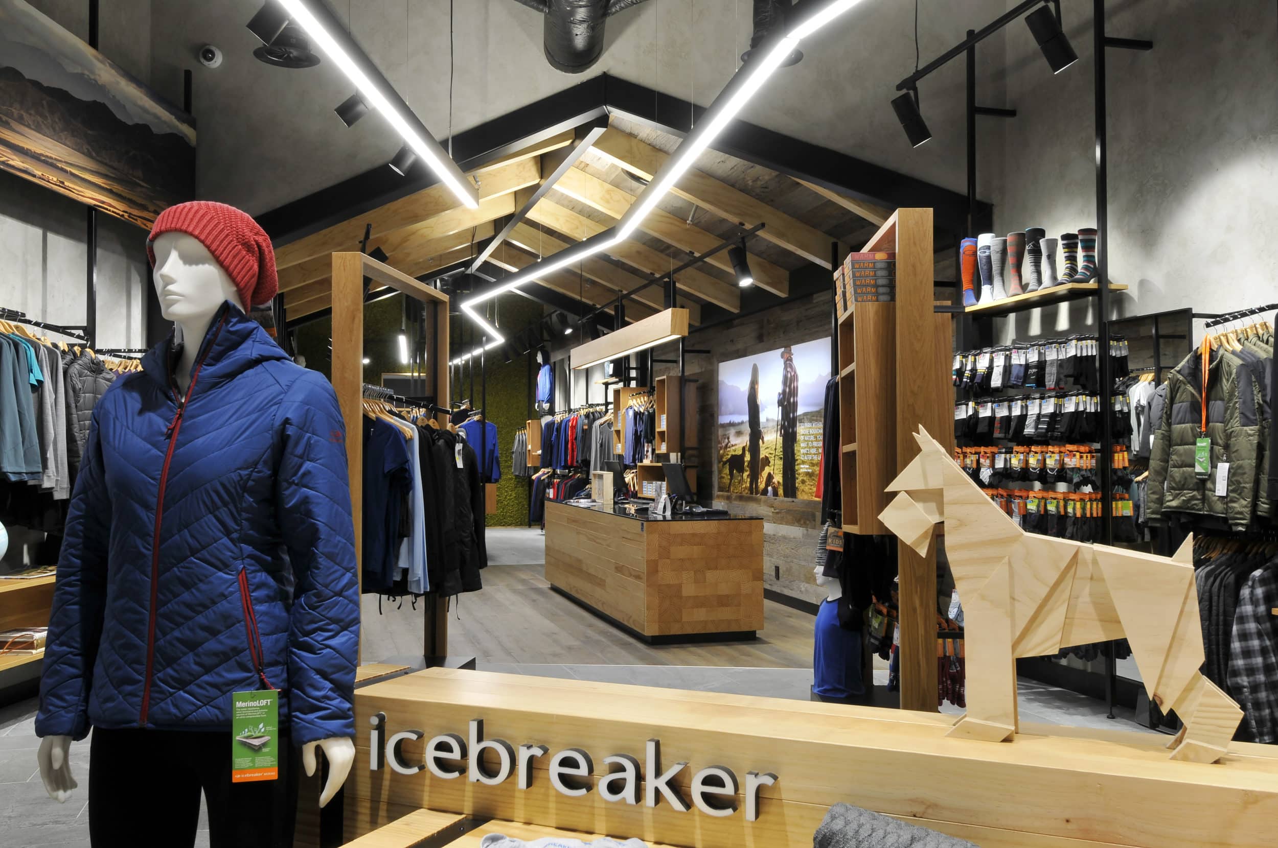 Icebreaker Auckland Airport retail store, a Studio Gascoigne client project